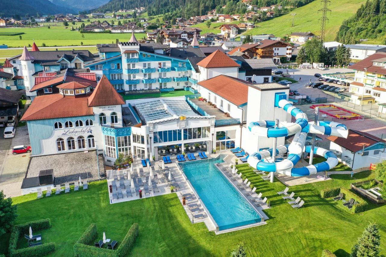 Schlosshotel Lacknerhof Flachau Esterno foto