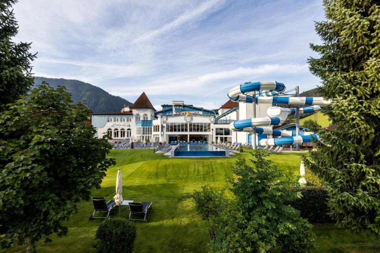 Schlosshotel Lacknerhof Flachau Esterno foto
