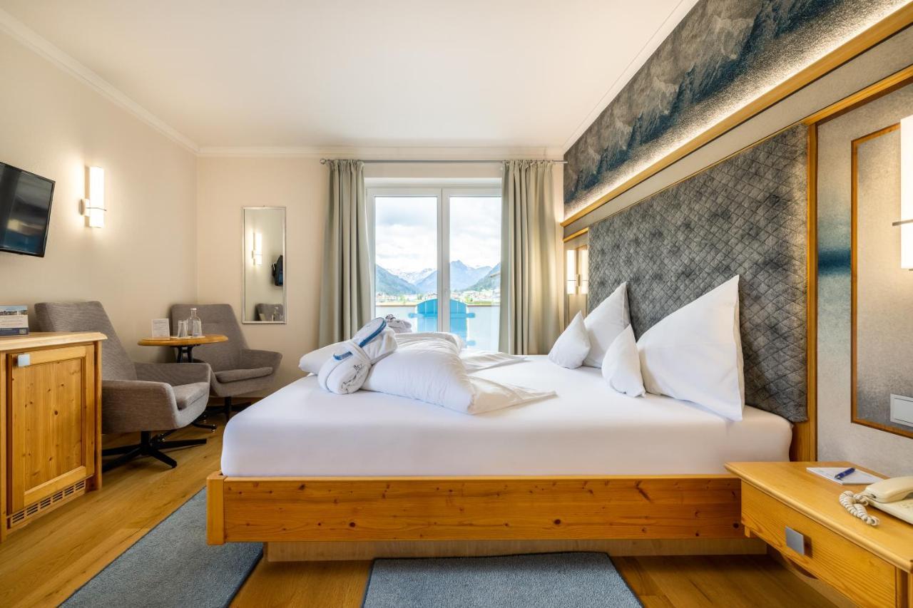 Schlosshotel Lacknerhof Flachau Esterno foto