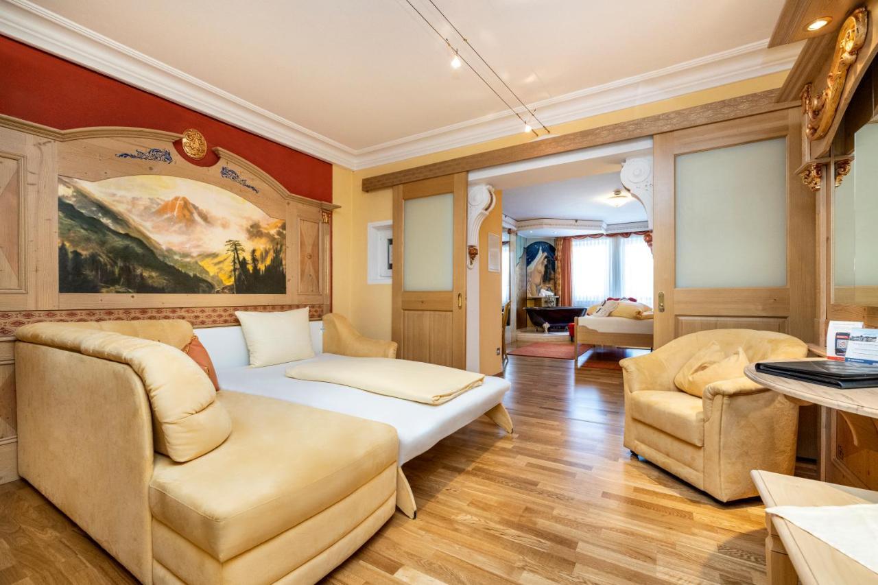 Schlosshotel Lacknerhof Flachau Esterno foto
