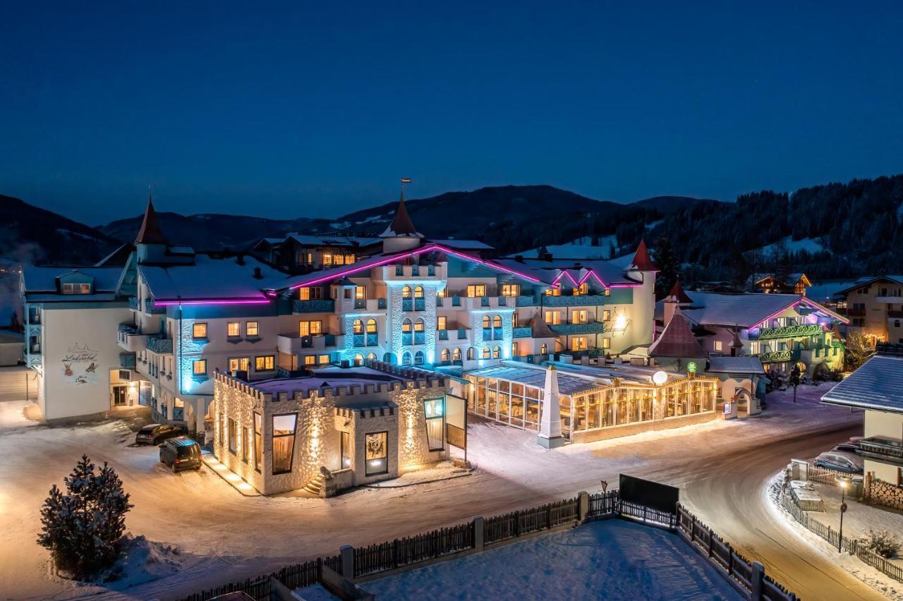 Schlosshotel Lacknerhof Flachau Esterno foto